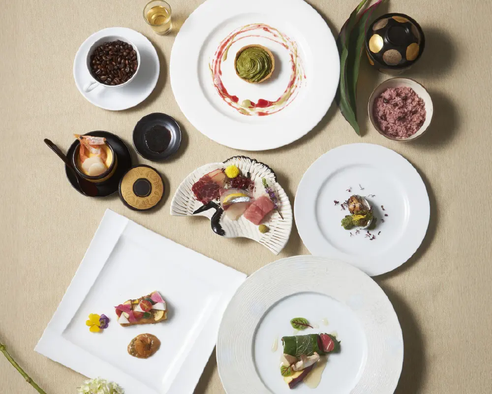 モントレ長崎の【菫】和洋折衷コース